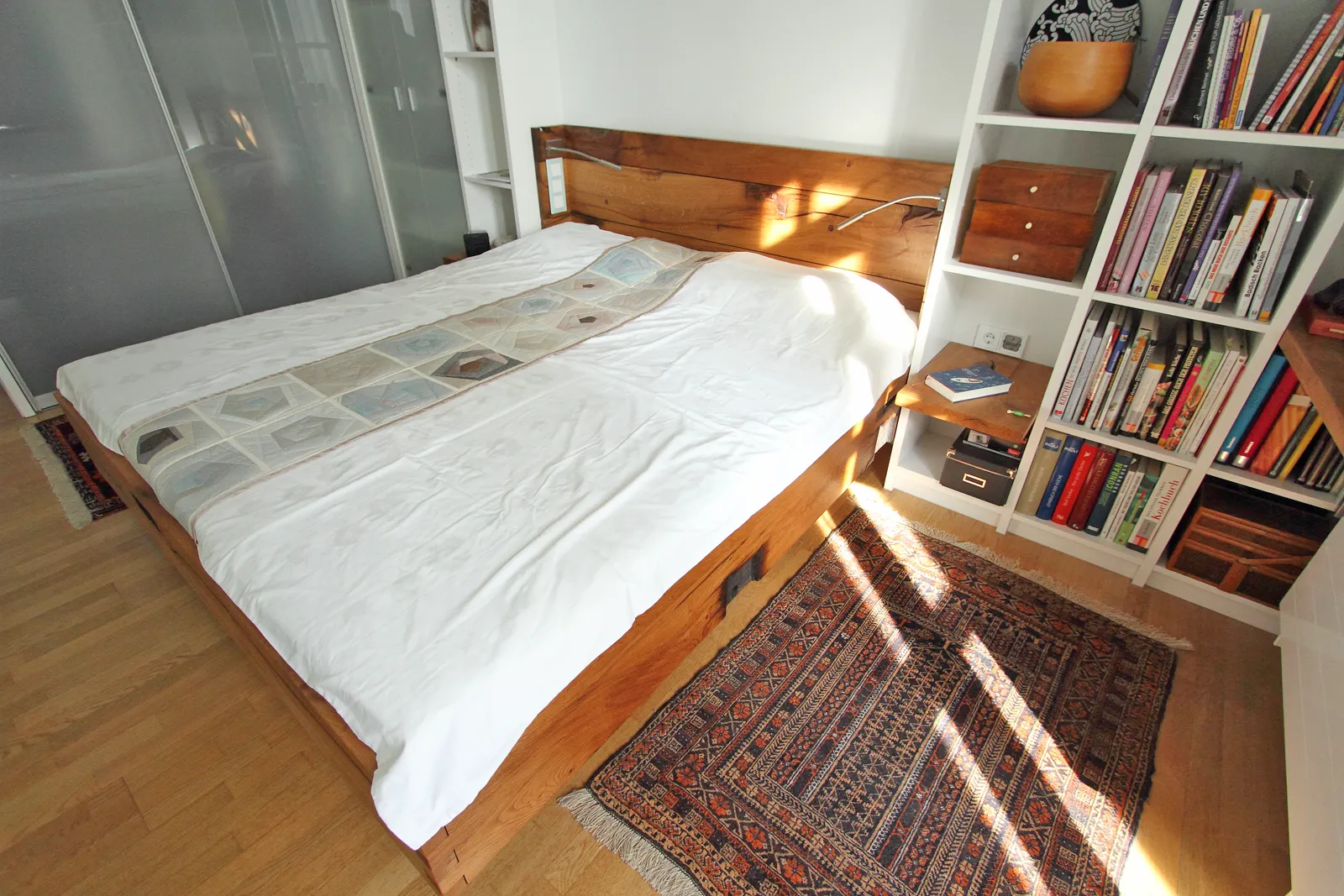 matalia-bett-eiche-fachwerkbalken_mit_fingerzinken-1