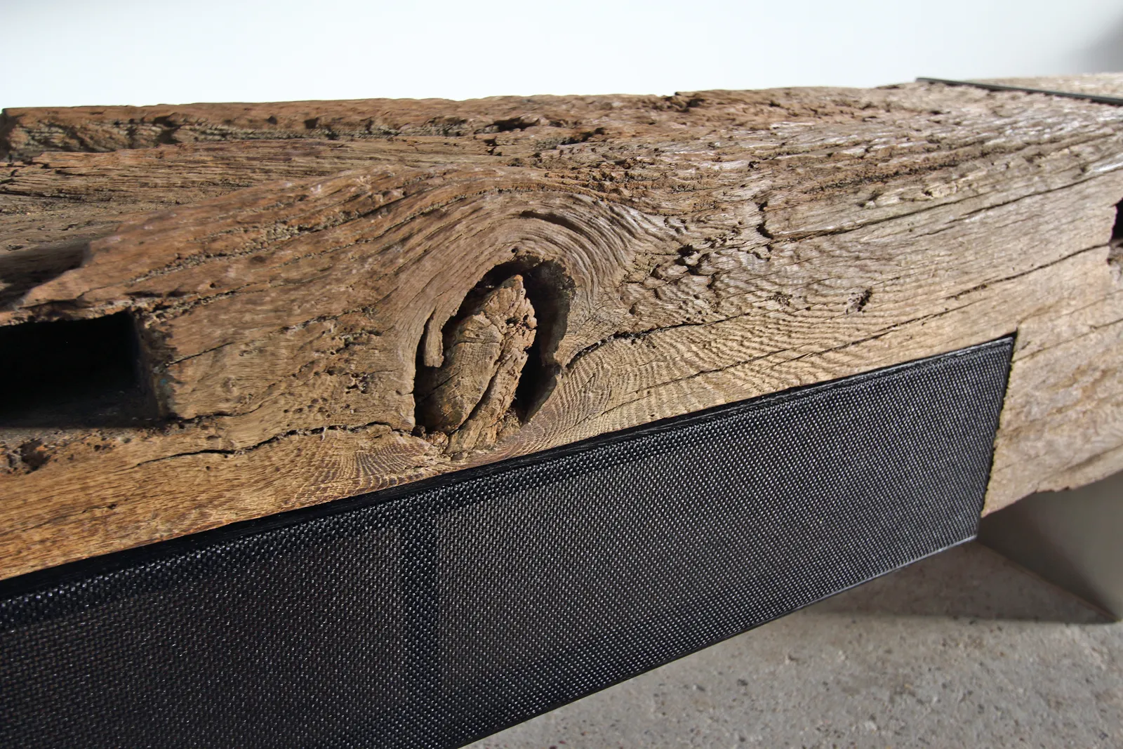 matalia-hifiboard-altholzbalken-4